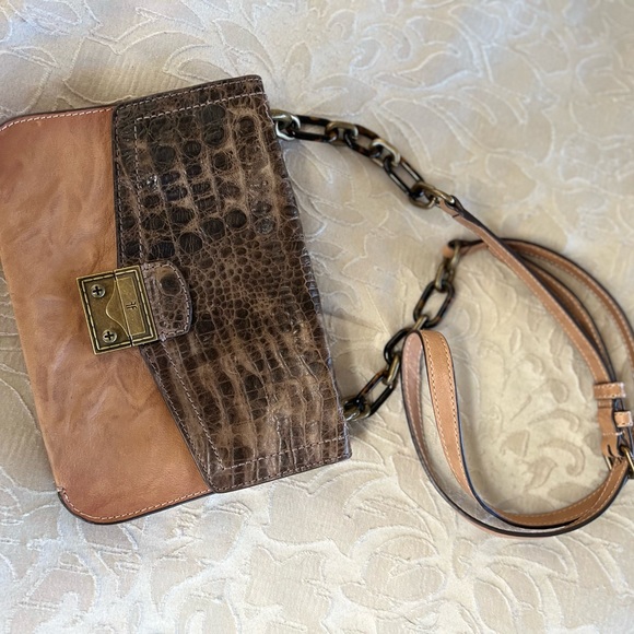 NEW FRYE CROSSBODY🤩 - Picture 11 of 12